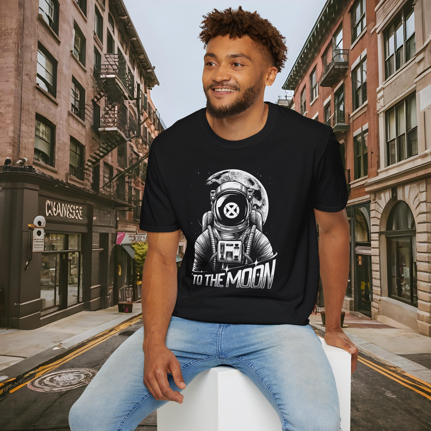 To The Moon - Astronaut - XCN Onyxcoin Crypto T-Shirt